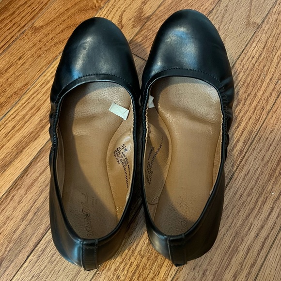 Target Universal Thread Black Ballet Flats 5.5 WIDE - Picture 3 of 9